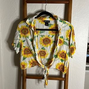 Wet seal tie sun flower shirt